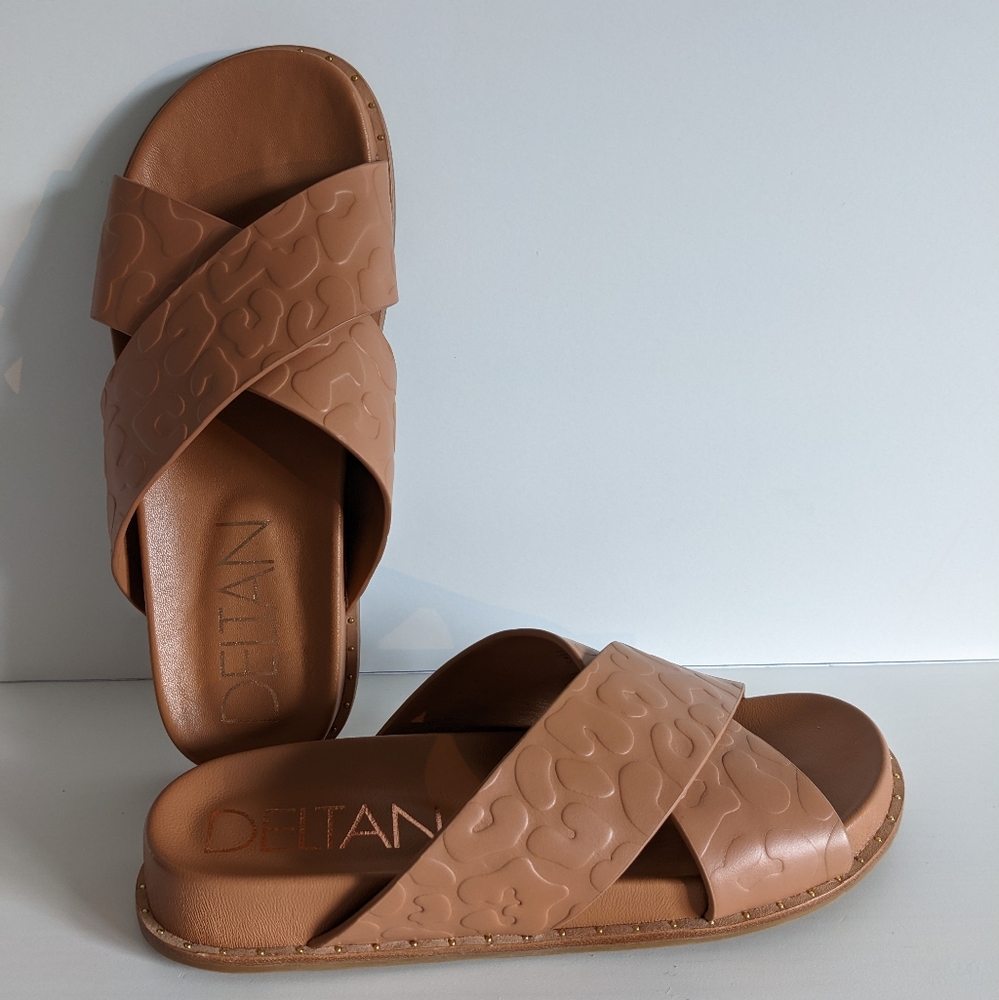 Deltan Tan Size 7 Slides